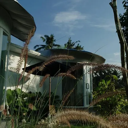 De Silaa House & Pool